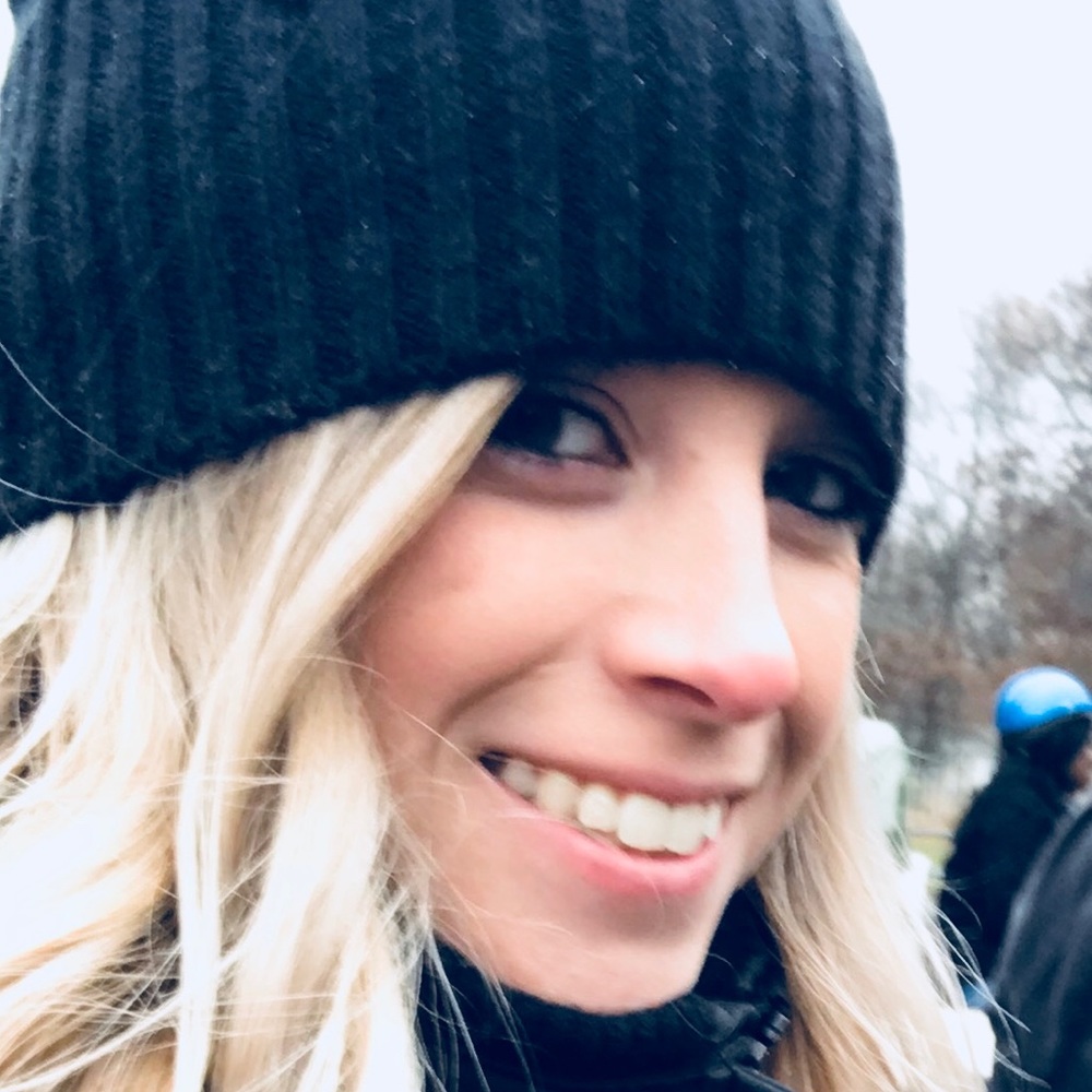 Meet your Posher, Devin